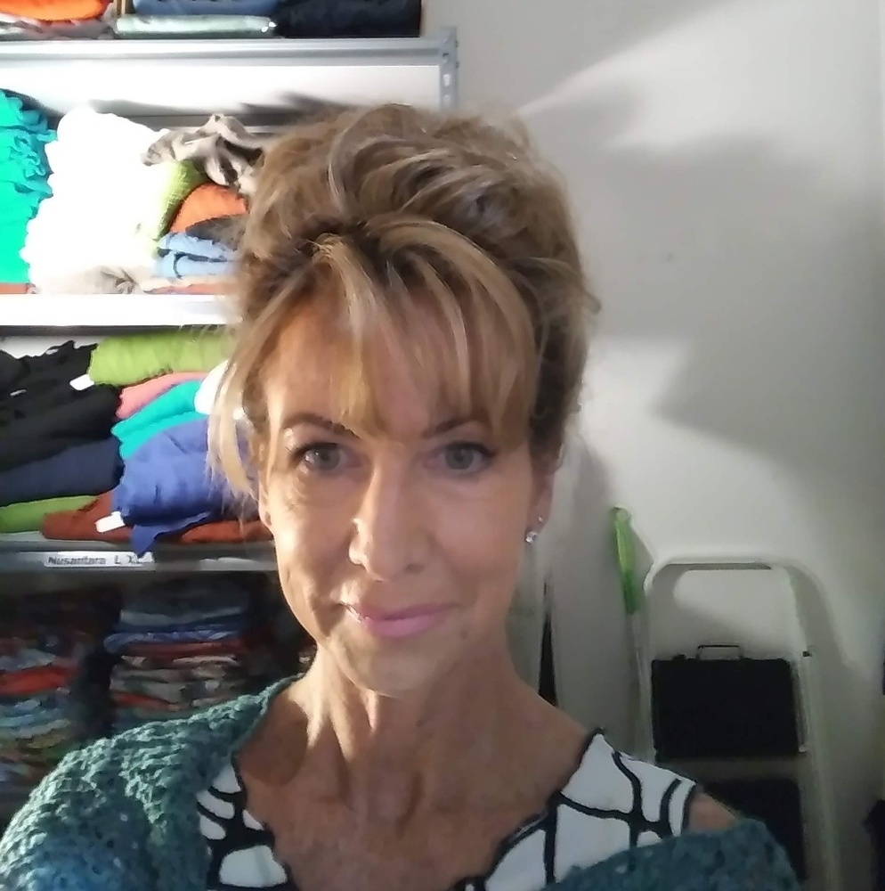 Meet your Posher, Alesia